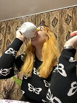 Snapshot of NadiraNoor chatting on January 28, 5:00 am NadiraNoor online show from January 28, 5:00 am