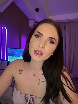 Snapshot of AvaGianna chatting on January 17, 7:38 pm AvaGianna online show from January 17, 7:38 pm