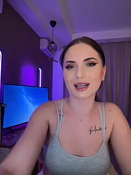 Snapshot of AvaGianna chatting on January 25, 9:14 pm AvaGianna online show from January 25, 9:14 pm