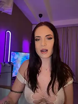 Snapshot of AvaGianna chatting on February 2, 7:04 pm AvaGianna online show from February 2, 7:04 pm