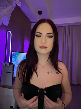 Snapshot of AvaGianna chatting on February 12, 5:16 pm AvaGianna online show from February 12, 5:16 pm