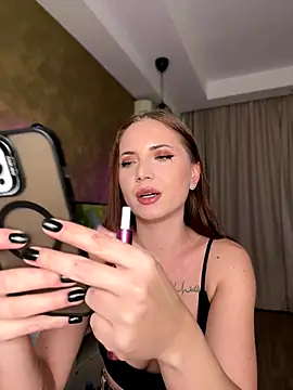 Snapshot of AvaGianna chatting on November 19, 4:29 pm AvaGianna online show from November 19, 4:29 pm