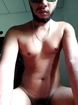 Snapshot of Gamboy23 chatting on February 28, 6:10 am Gamboy23 online show from February 28, 6:10 am