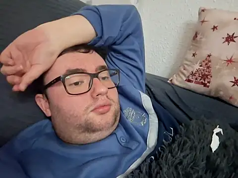 Snapshot of Javier_bear chatting on February 12, 9:22 pm Javier bear online show from February 12, 9:22 pm