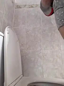 Snapshot of Javier_bear chatting on February 21, 1:55 pm Javier bear online show from February 21, 1:55 pm