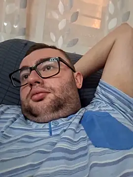 Snapshot of Javier_bear chatting on September 30, 8:47 pm Javier bear online show from September 30, 8:47 pm