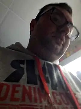 Javier bear online show from March 5, 2:13 pm