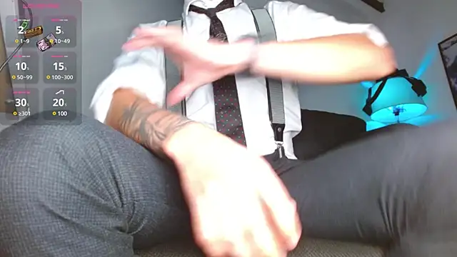 Snapshot of leonal_oconer chatting on February 3, 9:29 pm leonal oconer online show from February 3, 9:29 pm