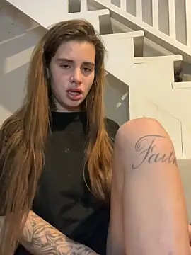 EmiliaCatalina online show from December 31, 2:19 am