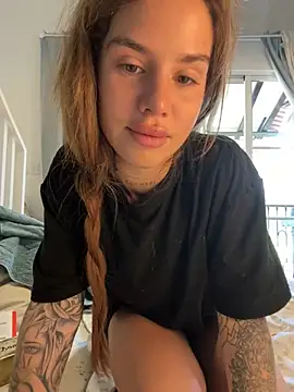 EmiliaCatalina online show from January 29, 7:53 pm