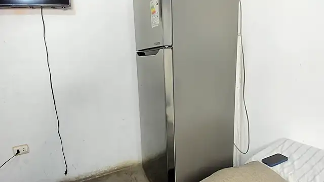 Snapshot of fullpasionkv220 chatting on March 11, 12:44 am fullpasionkv220 online show from March 11, 12:44 am