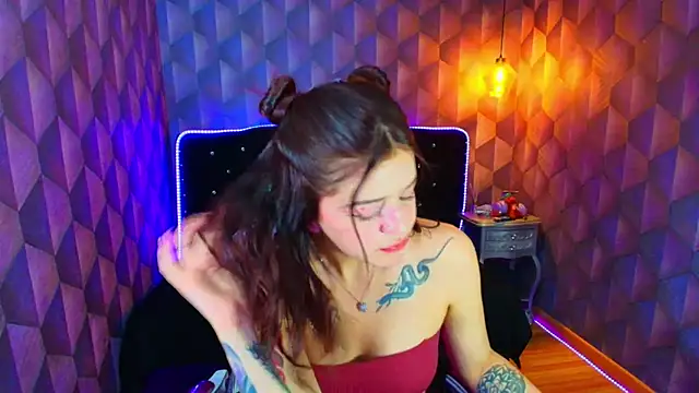 LiaHarryis online show from February 14, 5:43 pm