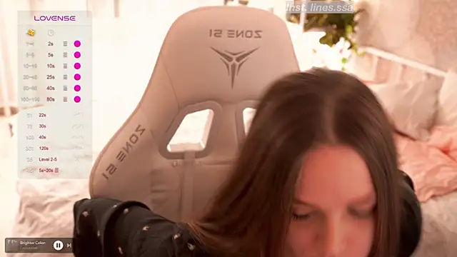 Snapshot of linessssa chatting on November 7, 5:02 pm linessssa online show from November 7, 5:02 pm