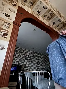 Lady nice cat online show from April 8, 2:44 am