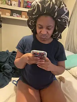 Snapshot of Galaxybabe23 chatting on March 8, 1:17 am Galaxybabe23 online show from March 8, 1:17 am