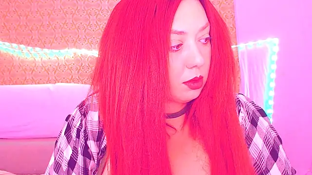 Snapshot of SecrettBela chatting on September 15, 10:43 pm SecrettBela online show from September 15, 10:43 pm