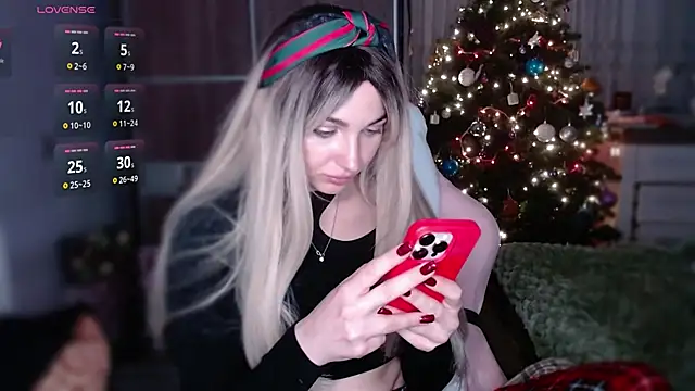 Snapshot of Yoda21 chatting on January 4, 7:13 pm Yoda21 online show from January 4, 7:13 pm