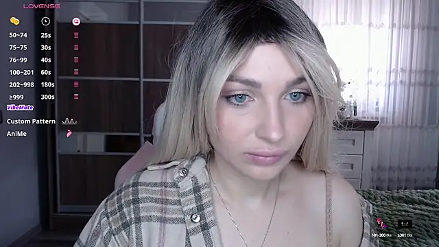 Snapshot of Yoda21 chatting on February 18, 11:33 am Yoda21 online show from February 18, 11:33 am