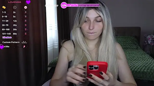 Snapshot of Yoda21 chatting on November 9, 12:14 pm Yoda21 online show from November 9, 12:14 pm