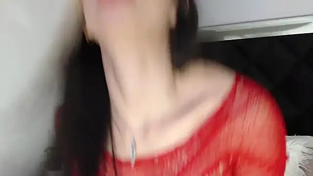 KinaCooper online show from March 4, 6:39 pm