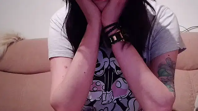 Snapshot of LauraBaby chatting on March 10, 6:01 pm LauraBaby online show from March 10, 6:01 pm