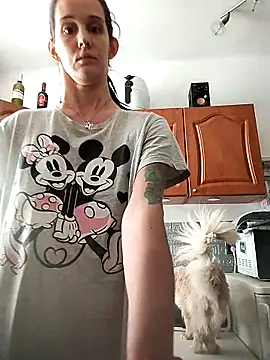 Snapshot of LauraBaby chatting on October 1, 9:48 am LauraBaby online show from October 1, 9:48 am