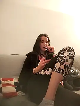 Snapshot of LauraBaby chatting on October 5, 5:55 pm LauraBaby online show from October 5, 5:55 pm