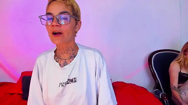 anaroman01 online show from December 11, 11:54 pm