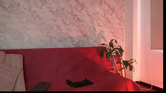 roselinedior online show from September 20, 2:51 pm