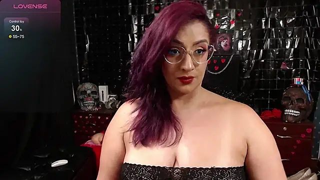 Snapshot of andreafetishx chatting on March 6, 8:37 pm andreafetishx online show from March 6, 8:37 pm