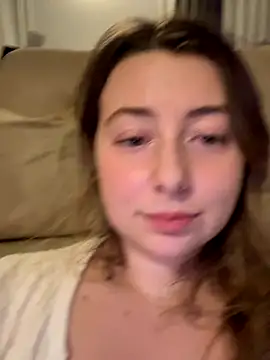 Snapshot of curvyflawless chatting on November 18, 6:12 pm curvyflawless online show from November 18, 6:12 pm