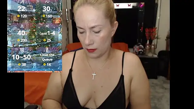 Snapshot of CATRINA-83 chatting on December 6, 7:01 pm CATRINA-83 online show from December 6, 7:01 pm