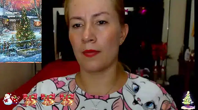 Snapshot of CATRINA-83 chatting on December 7, 8:38 pm CATRINA-83 online show from December 7, 8:38 pm
