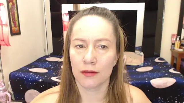 Snapshot of CATRINA-83 chatting on October 5, 1:42 pm CATRINA-83 online show from October 5, 1:42 pm