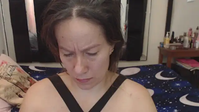 Snapshot of CATRINA-83 chatting on October 11, 11:53 am CATRINA-83 online show from October 11, 11:53 am