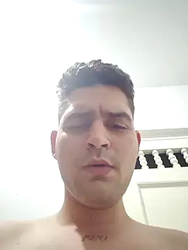 Snapshot of Nicolas_Fellener chatting on January 4, 11:27 pm Nicolas Fellener online show from January 4, 11:27 pm