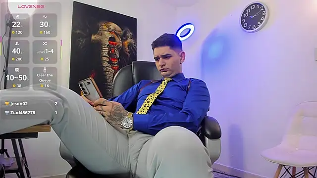 Snapshot of Nicolas_Fellener chatting on October 18, 3:20 am Nicolas Fellener online show from October 18, 3:20 am