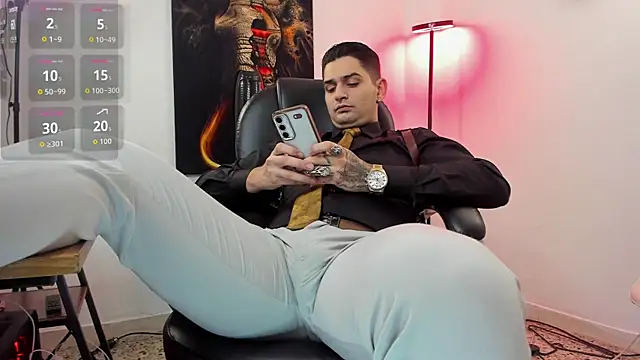 Snapshot of Nicolas_Fellener chatting on October 23, 5:07 am Nicolas Fellener online show from October 23, 5:07 am