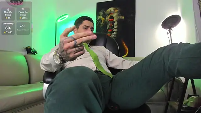 Snapshot of Nicolas_Fellener chatting on December 20, 5:03 am Nicolas Fellener online show from December 20, 5:03 am