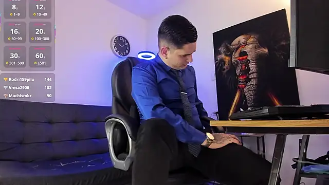 Snapshot of Nicolas_Fellener chatting on March 4, 3:56 am Nicolas Fellener online show from March 4, 3:56 am