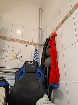 Jassiundich2 online show from February 4, 9:26 am