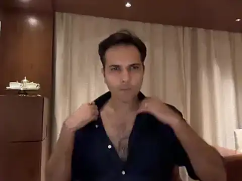 Snapshot of immog727 chatting on December 26, 5:08 pm immog727 online show from December 26, 5:08 pm