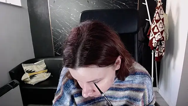 Snapshot of littleviki7 chatting on October 25, 7:16 am littleviki7 online show from October 25, 7:16 am