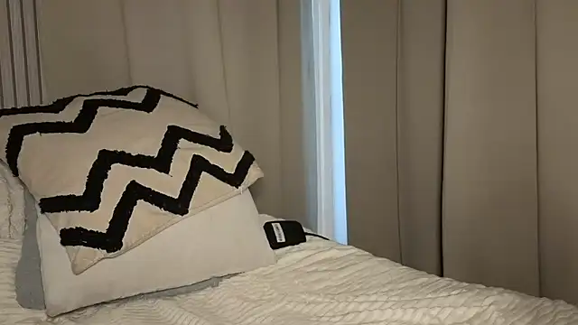 Sweetninaaa online show from October 29, 11:34 am