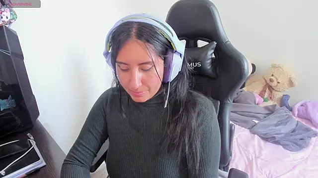 Snapshot of nerdgirl_314 chatting on January 12, 10:12 pm nerdgirl 314 online show from January 12, 10:12 pm