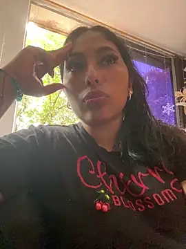 emmyjhonson07 online show from December 13, 2:49 pm