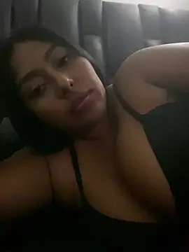 emmyjhonson07 online show from January 16, 12:45 am