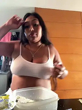 emmyjhonson07 online show from March 22, 1:08 pm