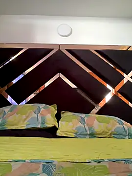 emmyjhonson07 online show from September 11, 1:55 pm