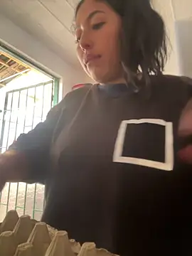 emmyjhonson07 online show from February 20, 12:38 pm